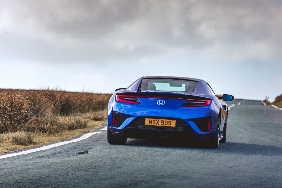  Honda NSX 2016 года  (UK) (фото 53 из 120)